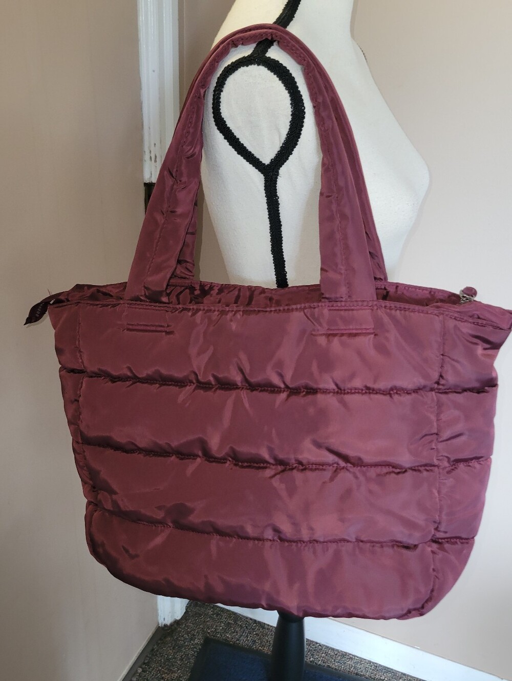 Quilted Puffer Tote Bag in Burgandy